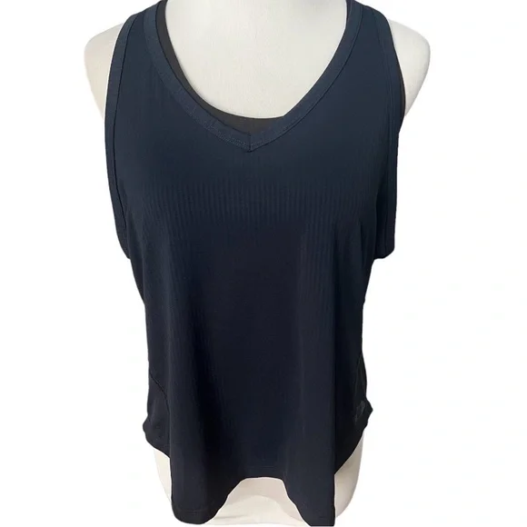 The North Face Flash Dry Razorback Tank with Built in Bra - Picture 2 of 5